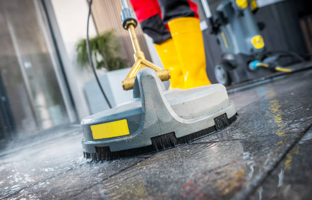 Best Garage Pressure Washing  in Freeland, PA